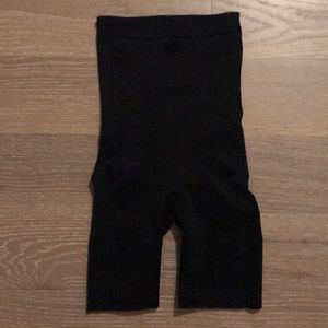 Flawless SPANX Black Higher Power Mid Thigh SMALL
